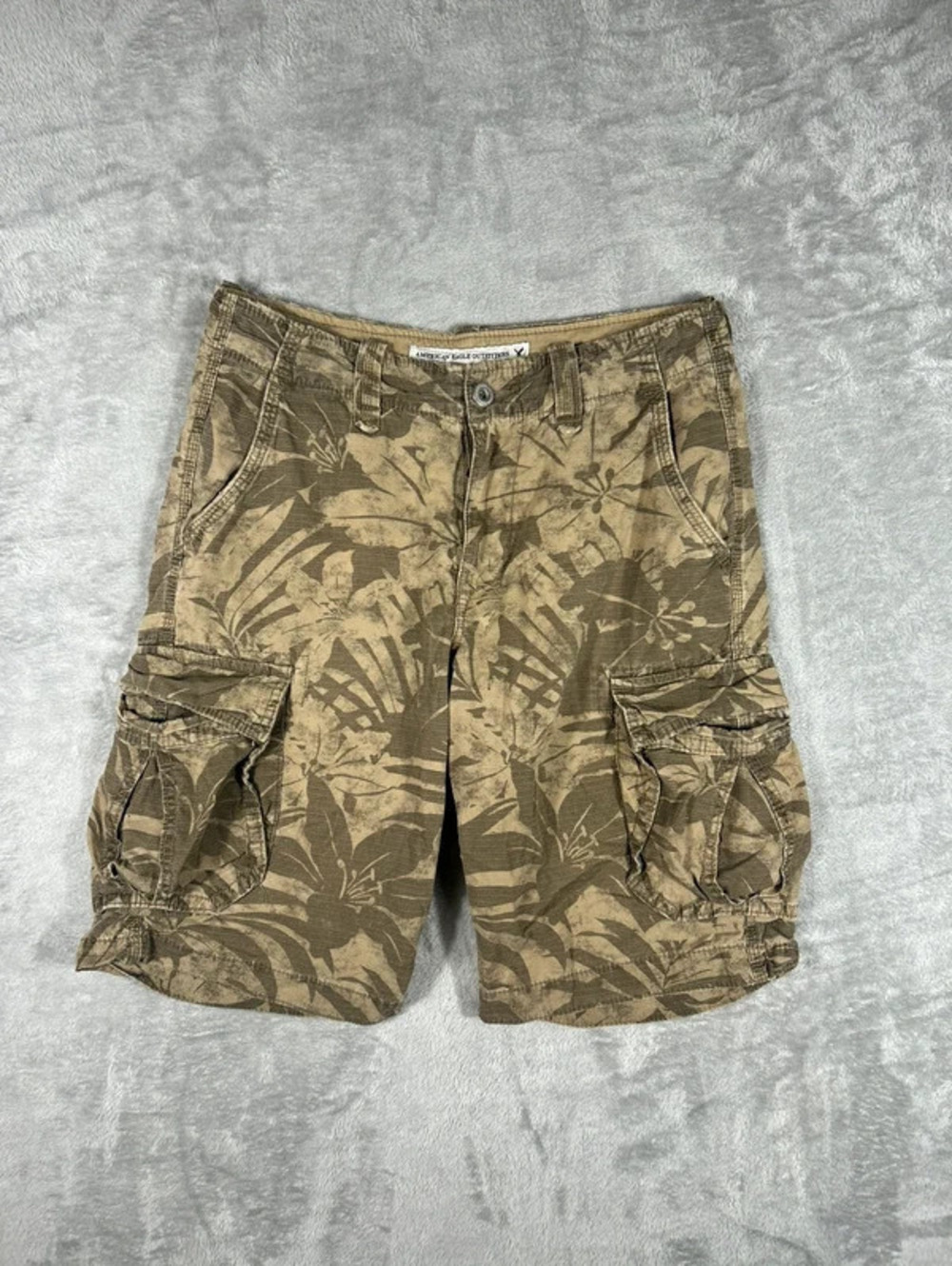 y2k american eagle longboard camo cargo shorts size 30
